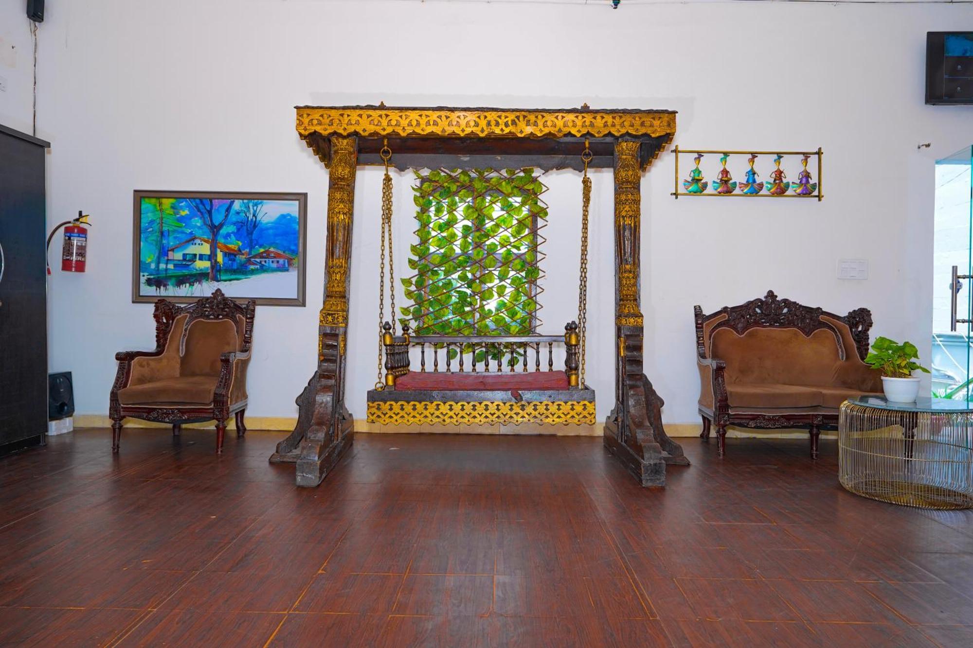 The Naga Rishikesh Hotel Buitenkant foto