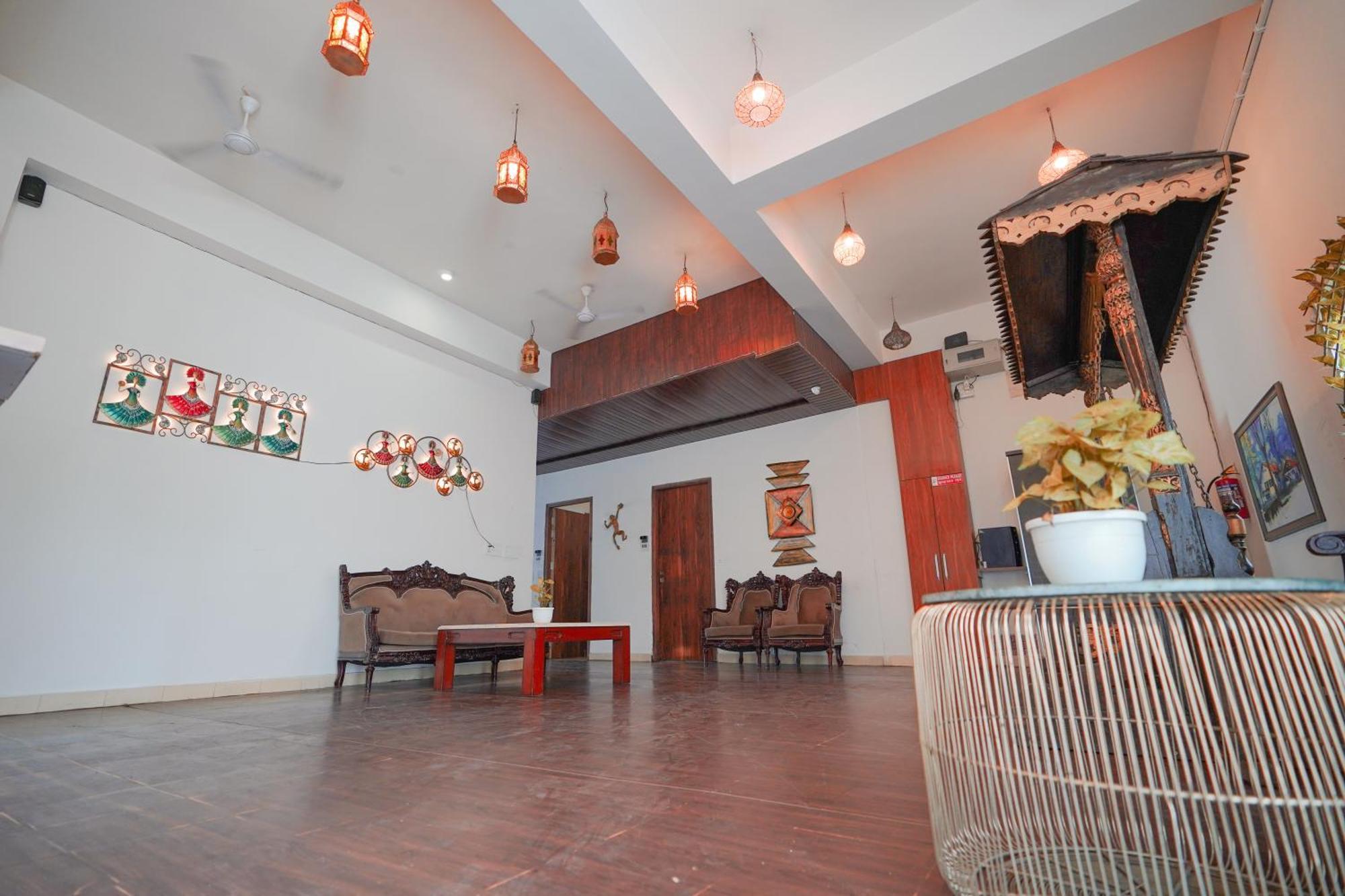 The Naga Rishikesh Hotel Buitenkant foto