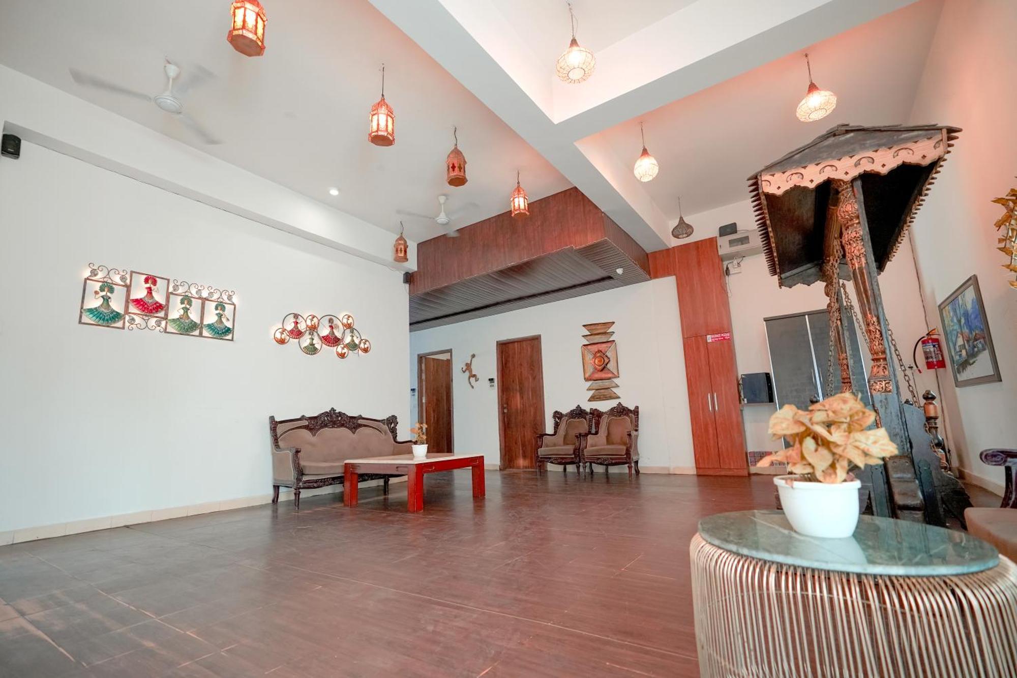 The Naga Rishikesh Hotel Buitenkant foto