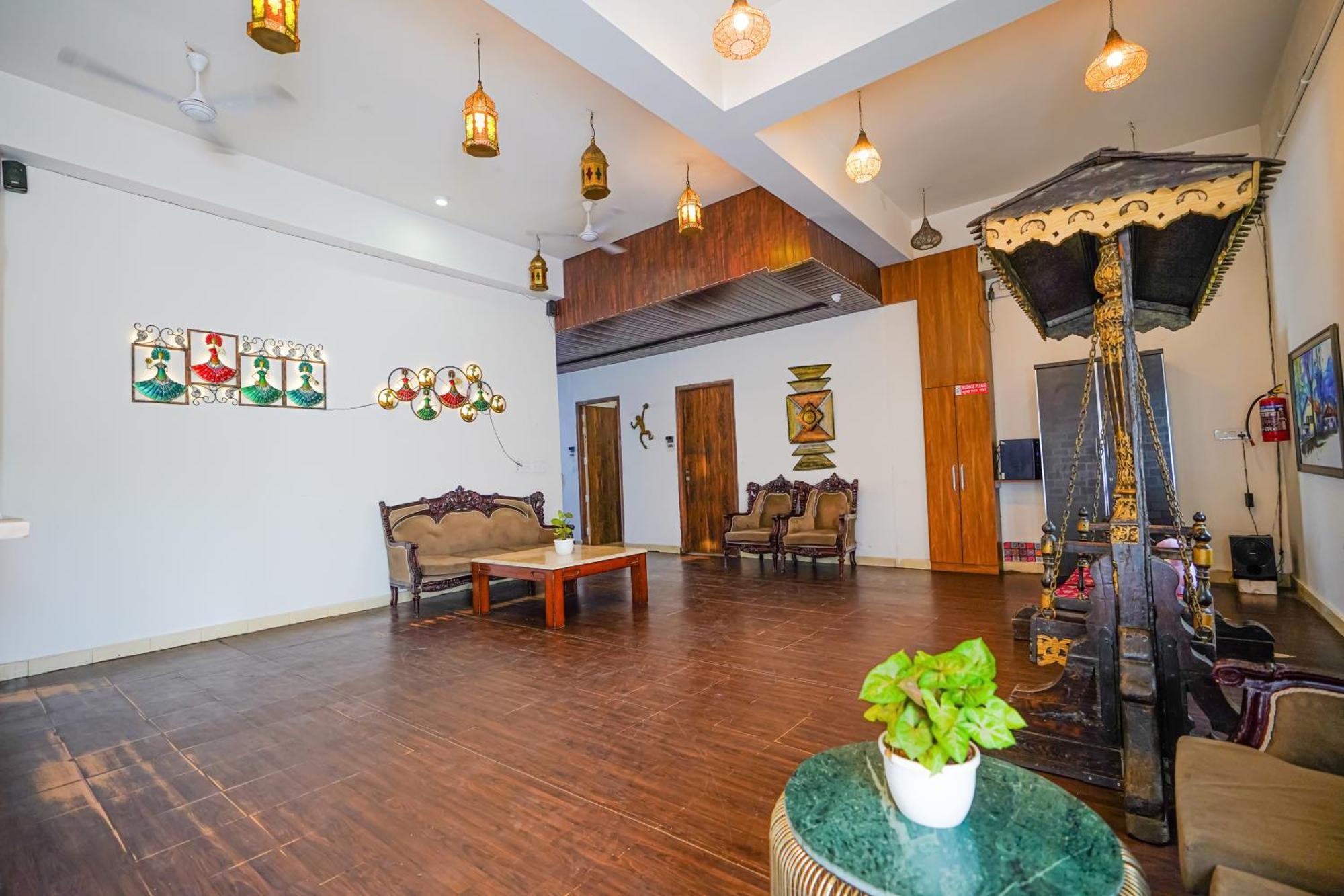 The Naga Rishikesh Hotel Buitenkant foto